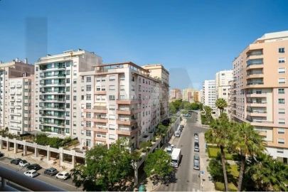 Apartamento T4 para Arrendamento em Lumiar