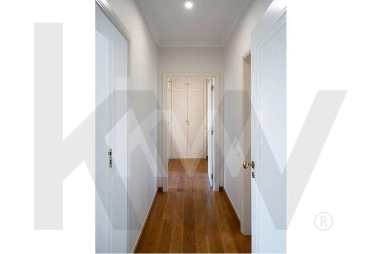 Apartamento T4 para Arrendamento em Lumiar Foto 23