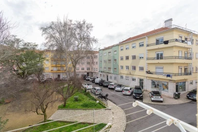 Apartamento T1 para Venda em Beato