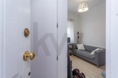 Apartamento T1 para Venda em Beato