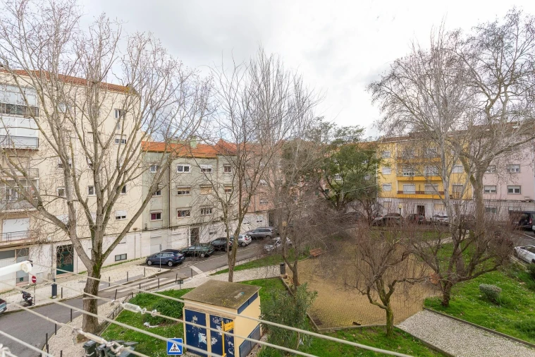 Apartamento T1 para Venda em Beato Foto 12