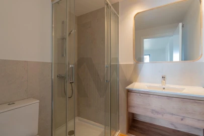 Apartamento T4 para Venda em Santo António dos Cavaleiros e Frielas