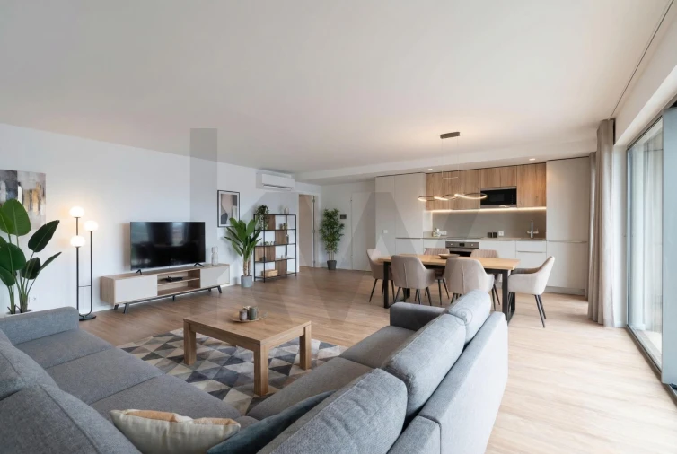 Apartamento T4 para Venda em Santo António dos Cavaleiros e Frielas Foto 36