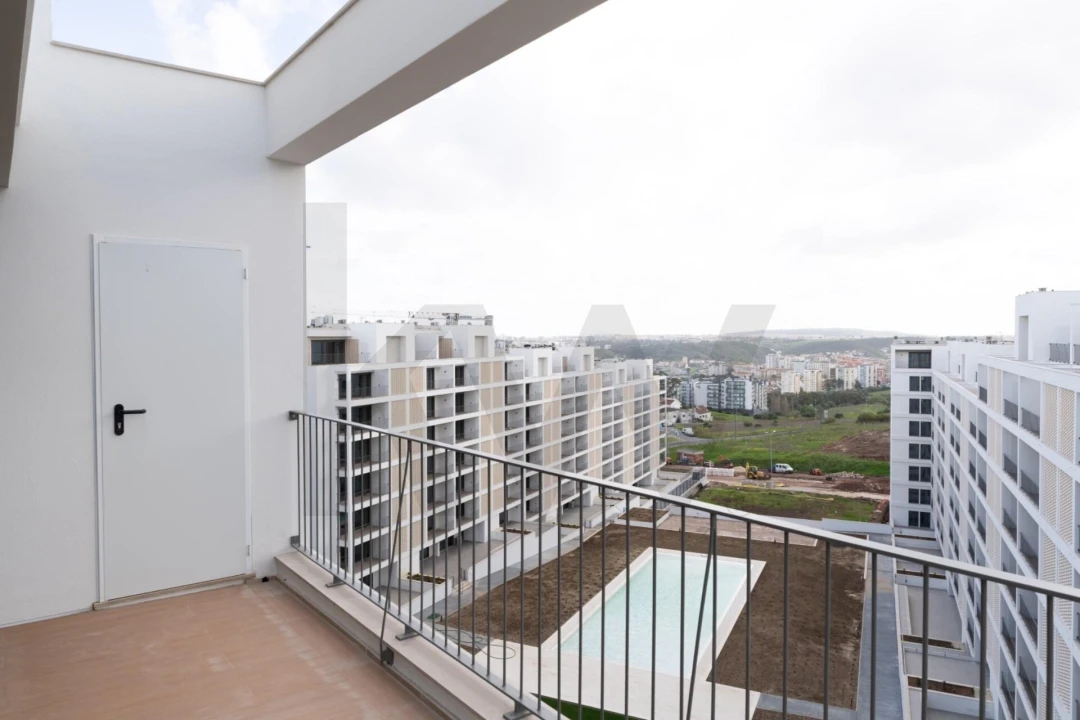 Apartamento T4 para Venda em Santo António dos Cavaleiros e Frielas Foto 22