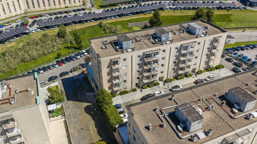 Apartamento T2 para Venda em Paranhos Foto 23