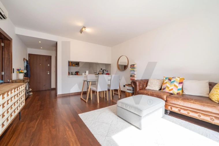 Apartamento T1 para Venda em Santo António Foto 3