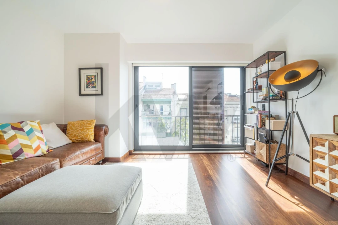 Apartamento T1 para Venda em Santo António Foto 2