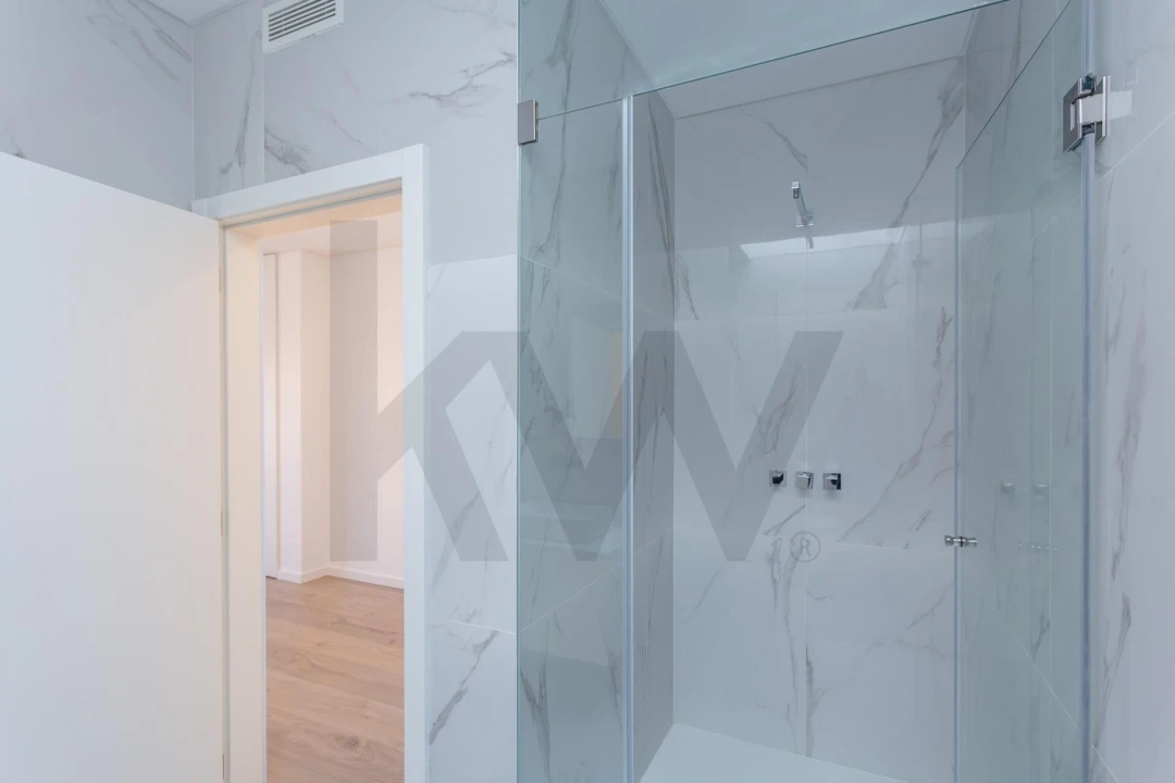 Moradia T4 para Venda em Loures Foto 65