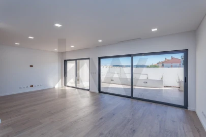 Moradia T4 para Venda em Loures