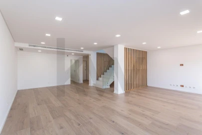 Moradia T4 para Venda em Loures