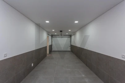 Moradia T4 para Venda em Loures