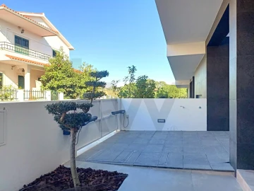 Moradia T4 para Venda em Loures