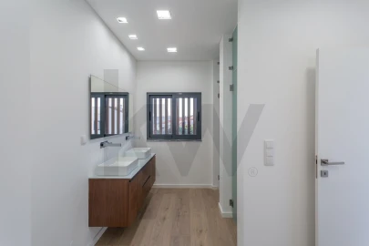 Moradia T4 para Venda em Loures