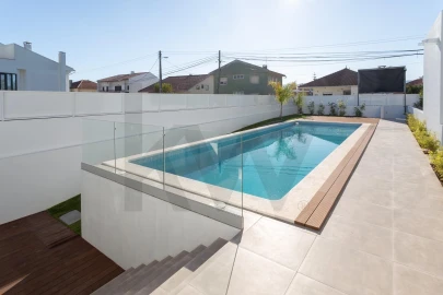 Moradia T4 para Venda em Loures