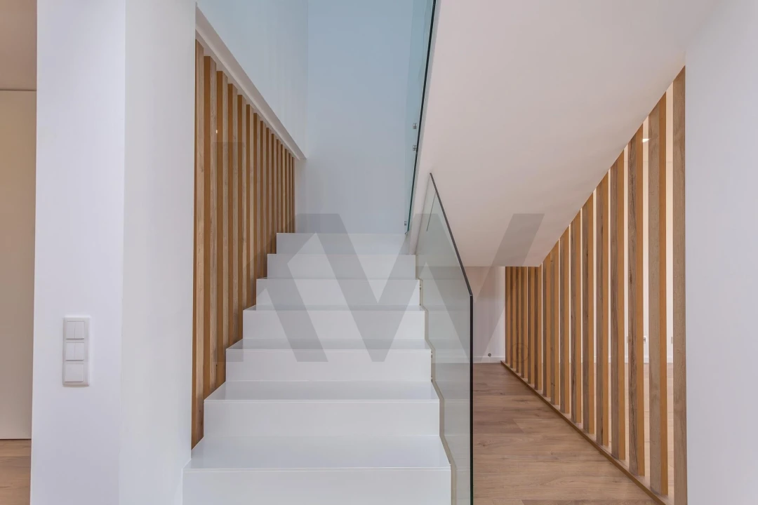 Moradia T4 para Venda em Loures Foto 34