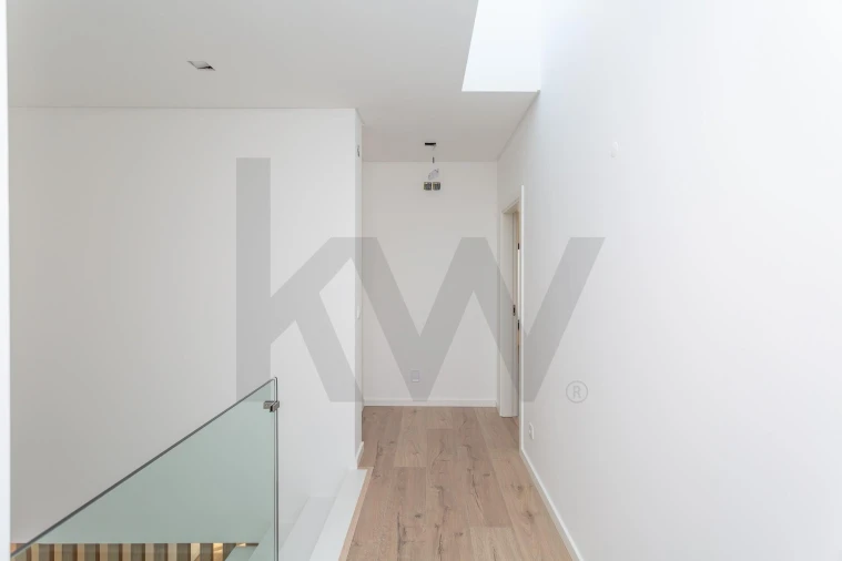 Moradia T4 para Venda em Loures Foto 36