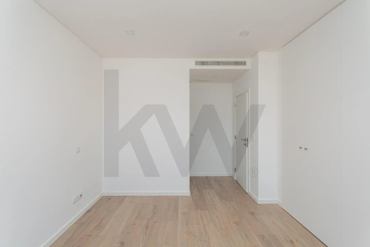 Moradia T4 para Venda em Loures Foto 40