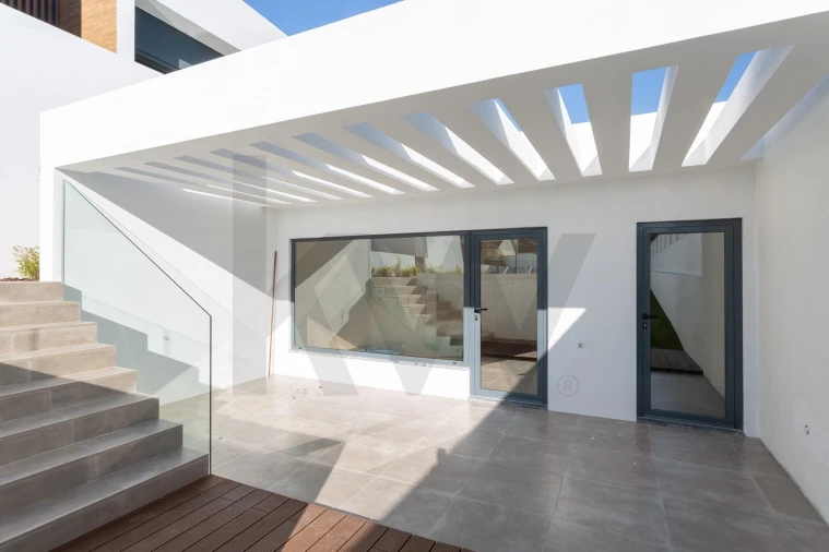 Moradia T4 para Venda em Loures Foto 77