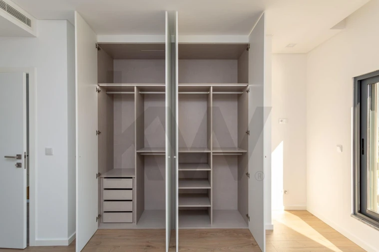 Moradia T4 para Venda em Loures Foto 41