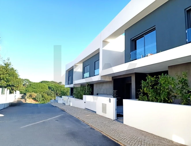 Moradia T4 para Venda em Loures Foto 2