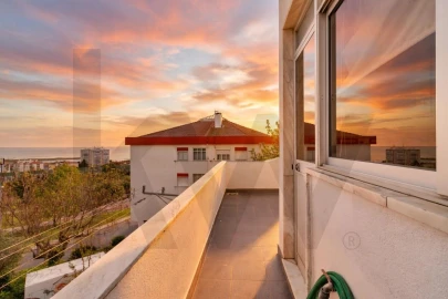 Apartamento T1 para Venda em Santa Iria de Azoia, São João da Talha e Bobadela