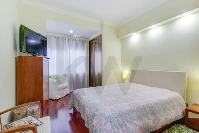 Apartamento T1 para Venda em Santa Iria de Azoia, São João da Talha e Bobadela