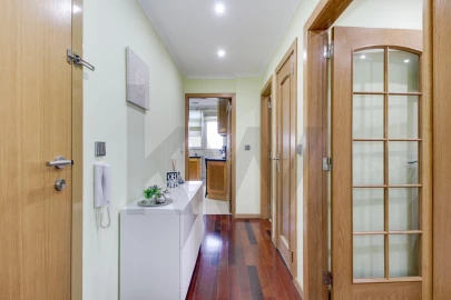 Apartamento T1 para Venda em Santa Iria de Azoia, São João da Talha e Bobadela