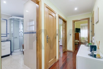 Apartamento T1 para Venda em Santa Iria de Azoia, São João da Talha e Bobadela