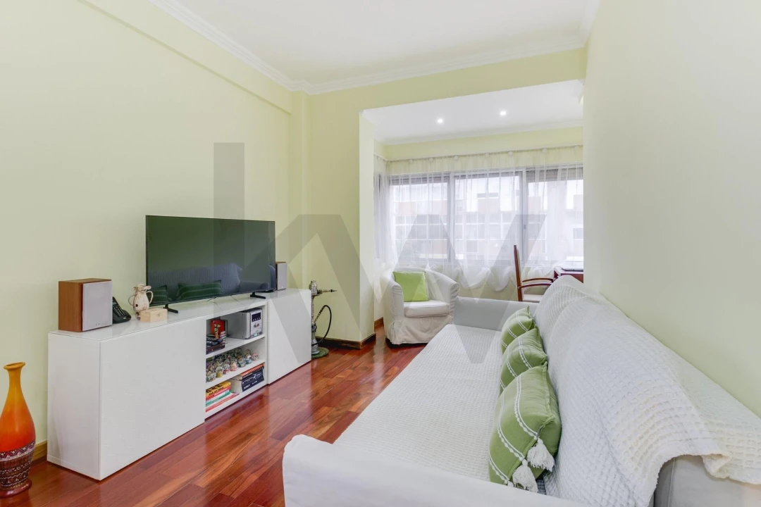 Apartamento T1 para Venda em Santa Iria de Azoia, São João da Talha e Bobadela Foto 4