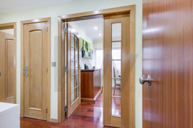 Apartamento T1 para Venda em Santa Iria de Azoia, São João da Talha e Bobadela Foto 25