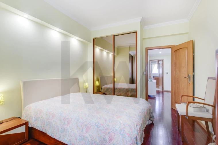 Apartamento T1 para Venda em Santa Iria de Azoia, São João da Talha e Bobadela Foto 9