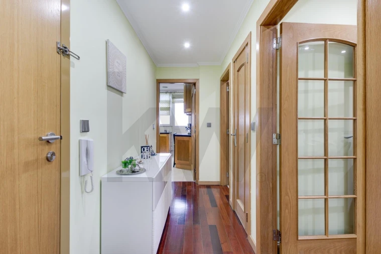 Apartamento T1 para Venda em Santa Iria de Azoia, São João da Talha e Bobadela Foto 2