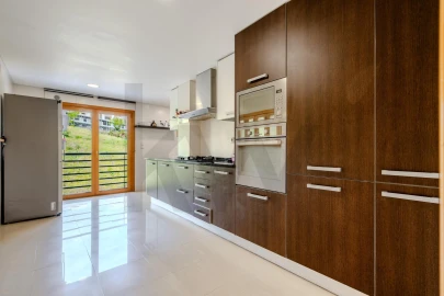 Apartamento T4 para Venda em Ramada e Caneças