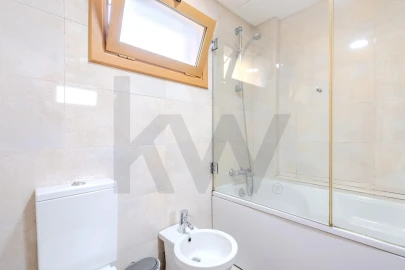 Apartamento T4 para Venda em Ramada e Caneças