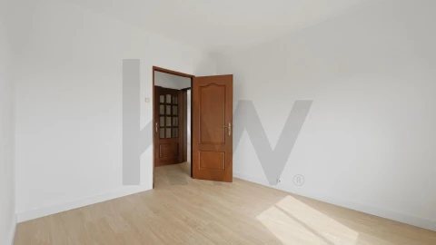 Apartamento T2 para Venda em Olivais