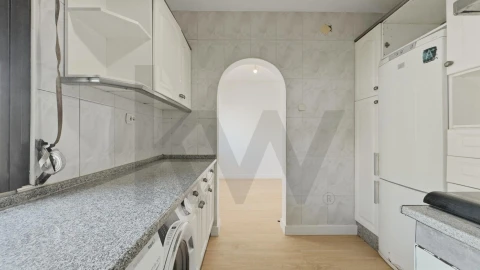 Apartamento T2 para Venda em Olivais