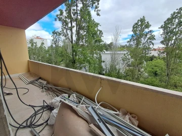 Apartamento T3 para Venda em Benfica