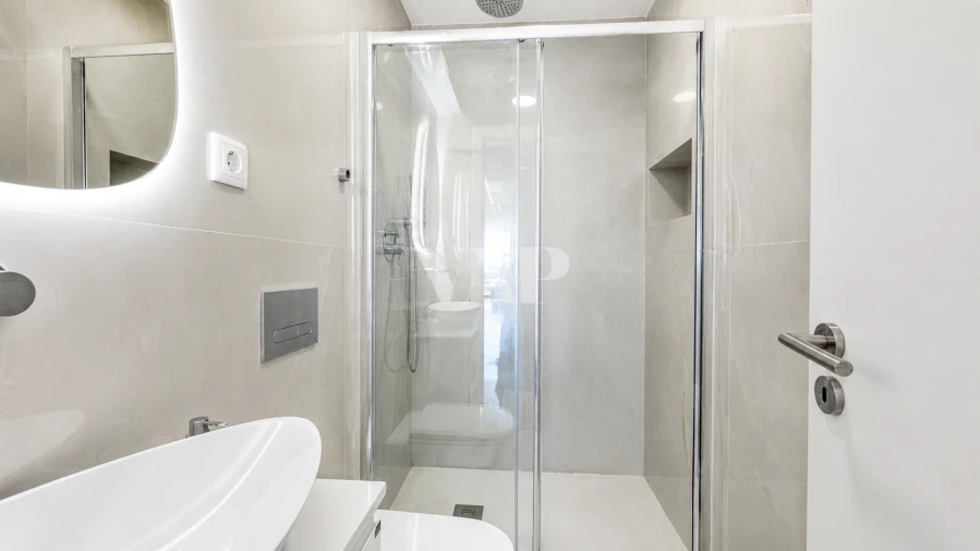 Apartamento T2 para Venda em Quarteira Foto 16