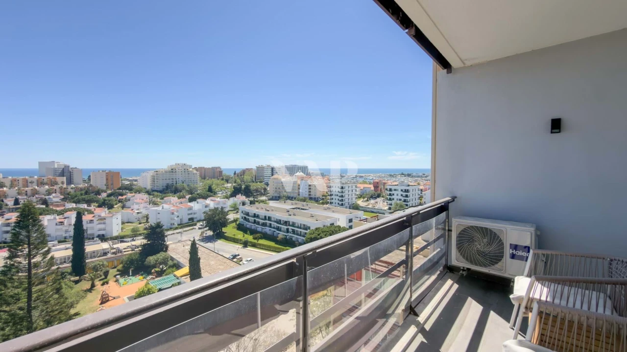 Apartamento T2 para Venda em Quarteira Foto 17