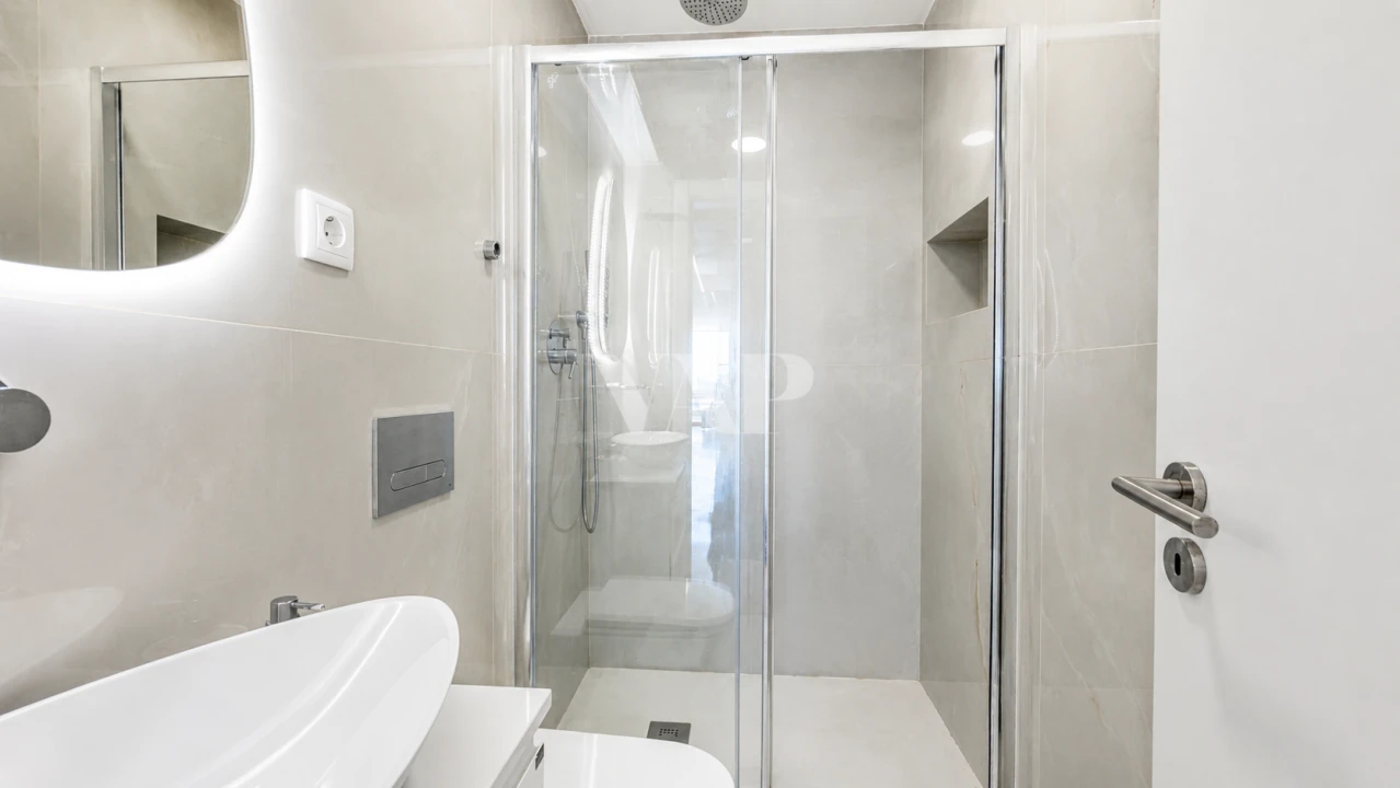 Apartamento T2 para Venda em Quarteira Foto 16