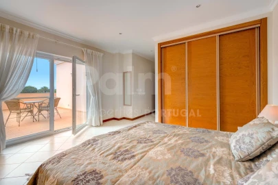 Moradia T4 para Venda em Ferragudo