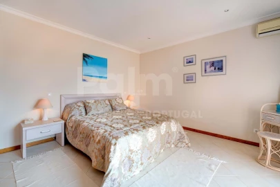 Moradia T4 para Venda em Ferragudo