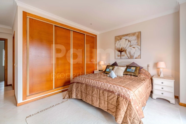 Moradia T4 para Venda em Ferragudo Foto 27