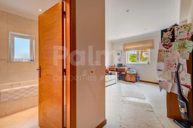 Moradia T4 para Venda em Ferragudo Foto 14