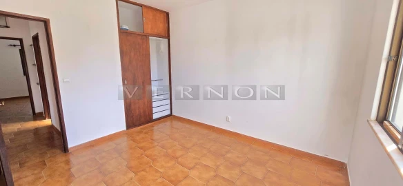 Moradia T3 para Venda em Lagoa e Carvoeiro