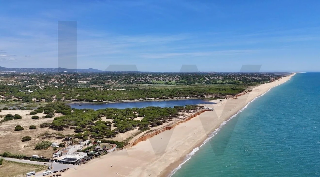 Apartamento T1 para Venda em Quarteira Foto 10