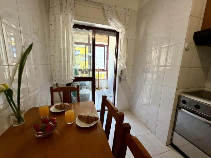 Apartamento T1 para Venda em Quarteira Foto 14