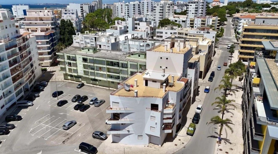 Apartamento T1 para Venda em Quarteira Foto 3