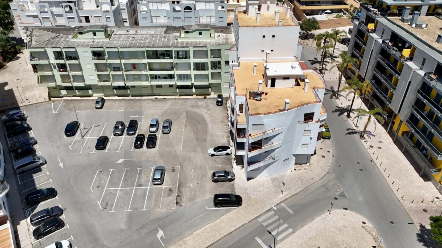 Apartamento T1 para Venda em Quarteira Foto 4