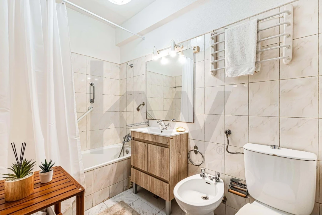 Apartamento T2 para Venda em Armação de Pera Foto 8